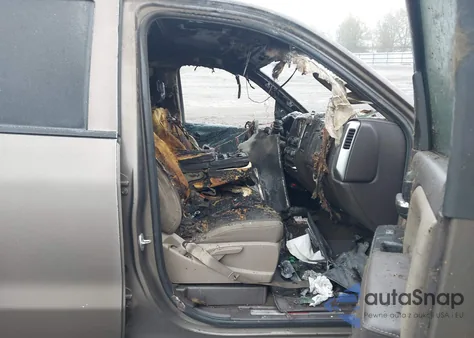 2014 Chevrolet Silverado 1500 2Lt from USA, damaged, VIN 3GCUKREC5EG302924